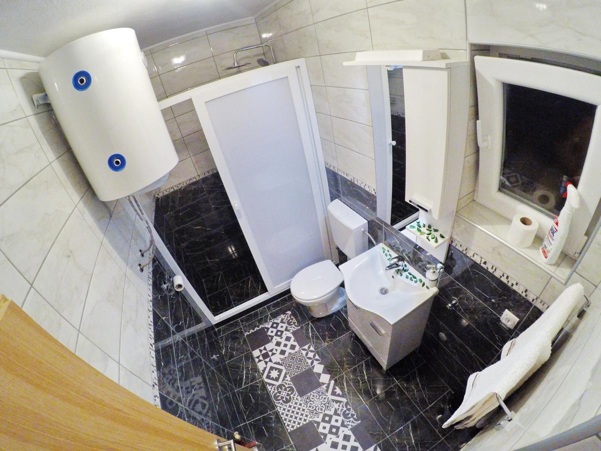 Apartman Spirto เทรบินเย ภายนอก รูปภาพ