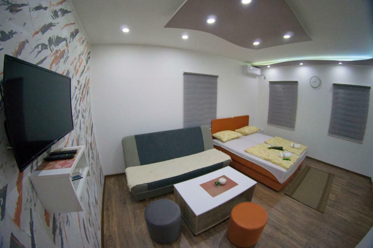 Apartman Spirto เทรบินเย ภายนอก รูปภาพ